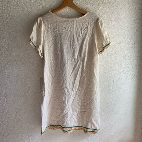 NWT Twenty One Shirt Length Cream Dress with Jade Embroidery Junior Size Large - Picture 8 of 9